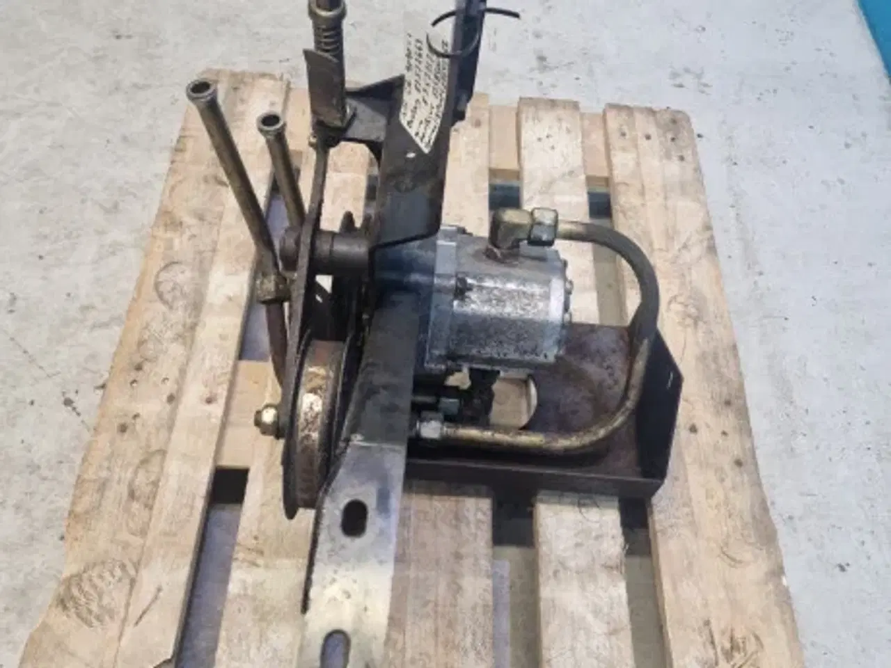 Billede 4 - New Holland CR9090 Hydraulikpumpe 87542452