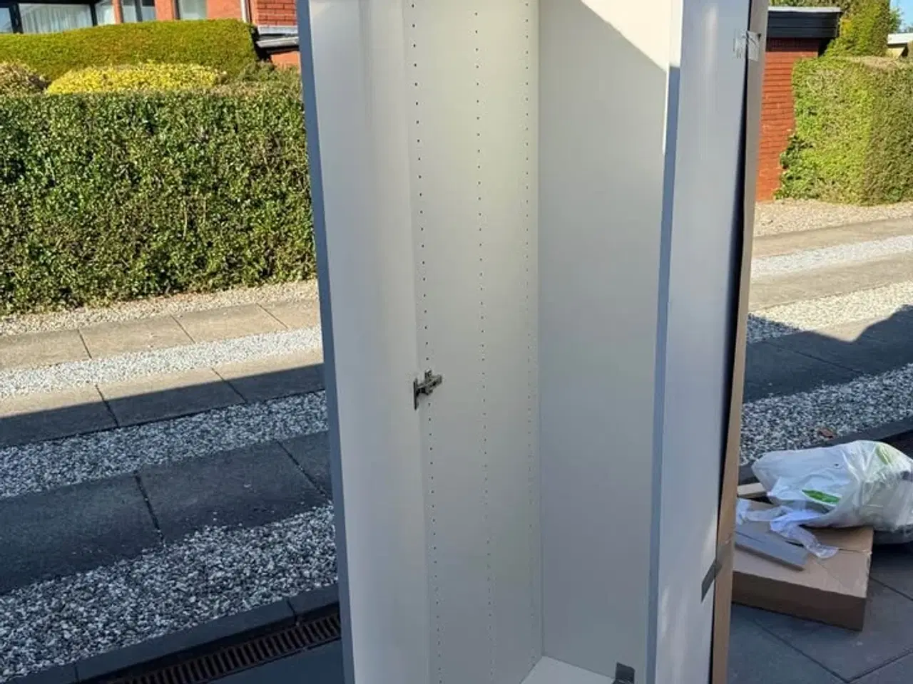 Billede 1 - HTH klædeskab 50 cm