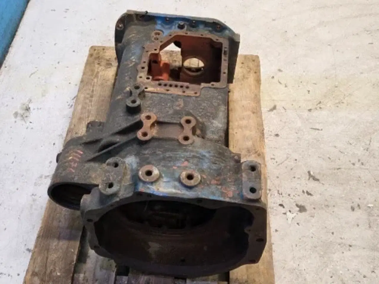 Billede 18 - Ford 7740 Gearkassehus F0NN7005AH