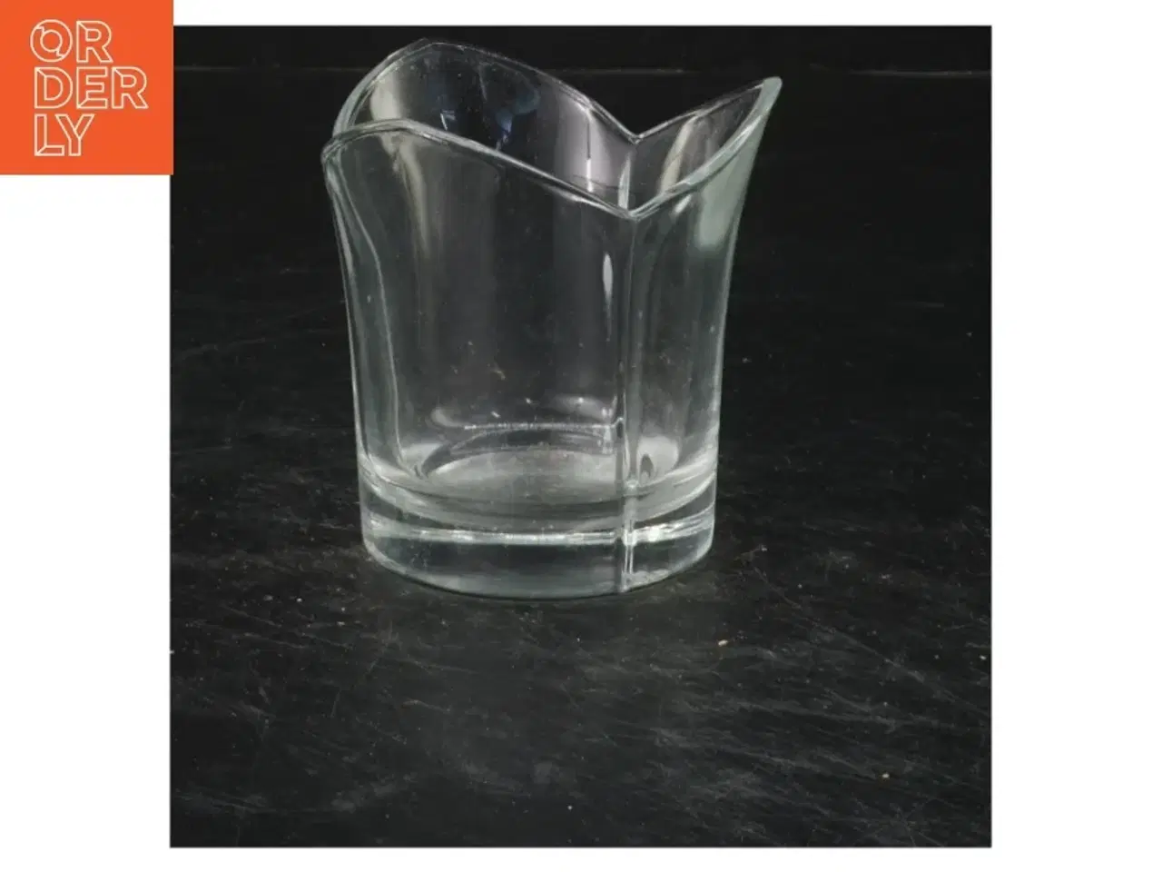 Billede 1 - Klart glasvase (str. 9x6 cm)