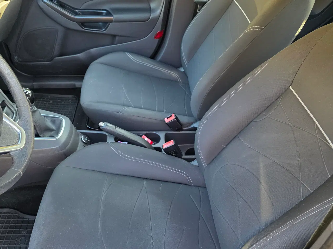 Billede 6 - Velholdt Ford fiesta