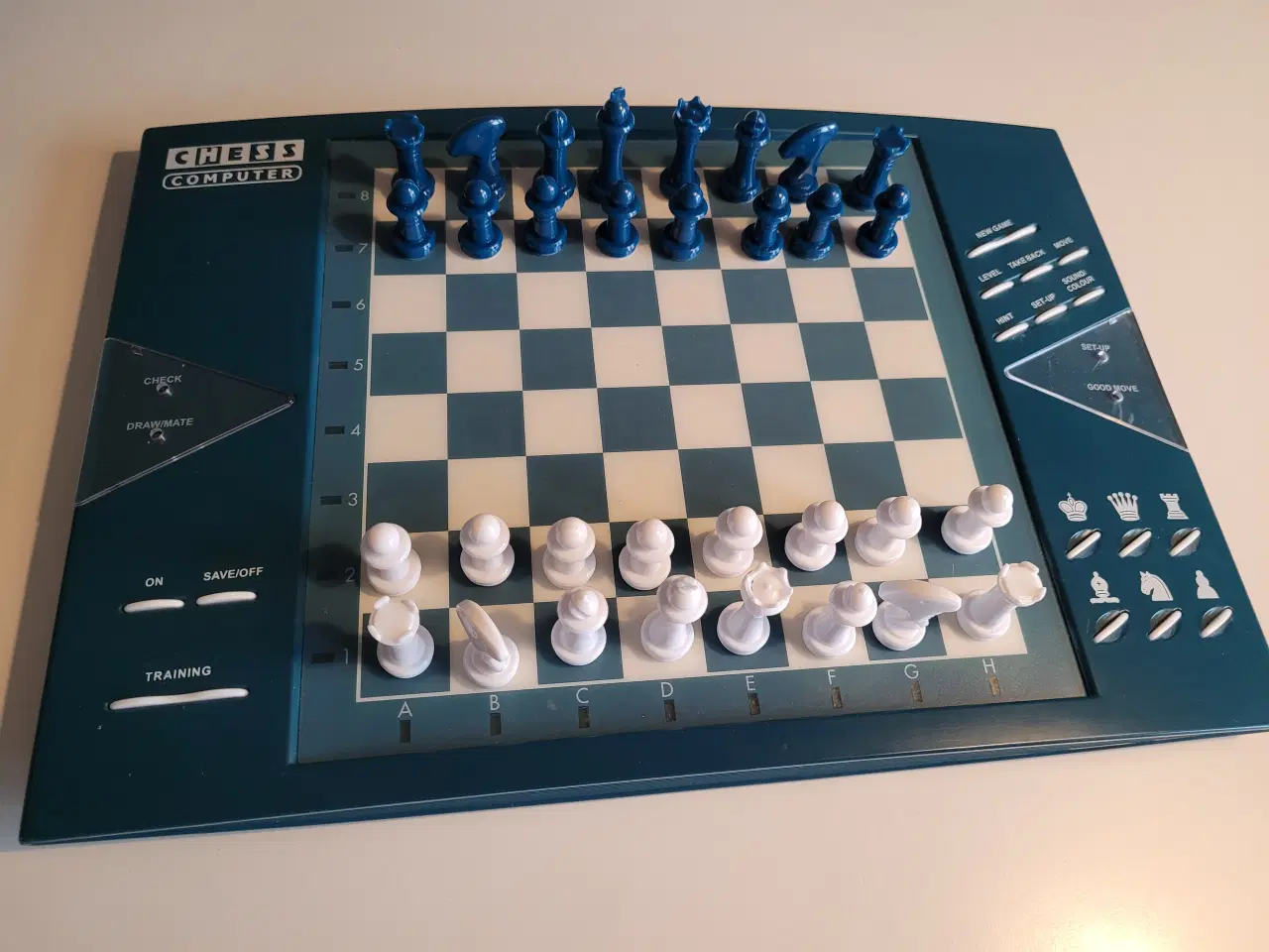 Billede 1 - Elektronisk skakspil