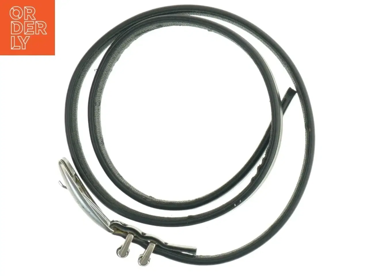 Billede 2 - Sort læderbælte med spænde (str. 80 cm - første hul)