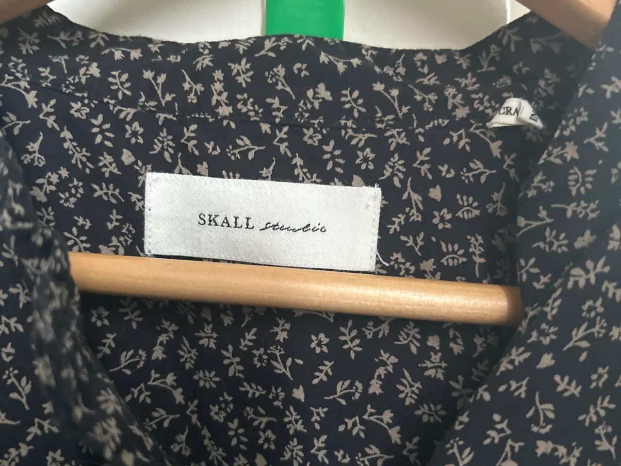 Billede 2 - Skall Studio skjorte 