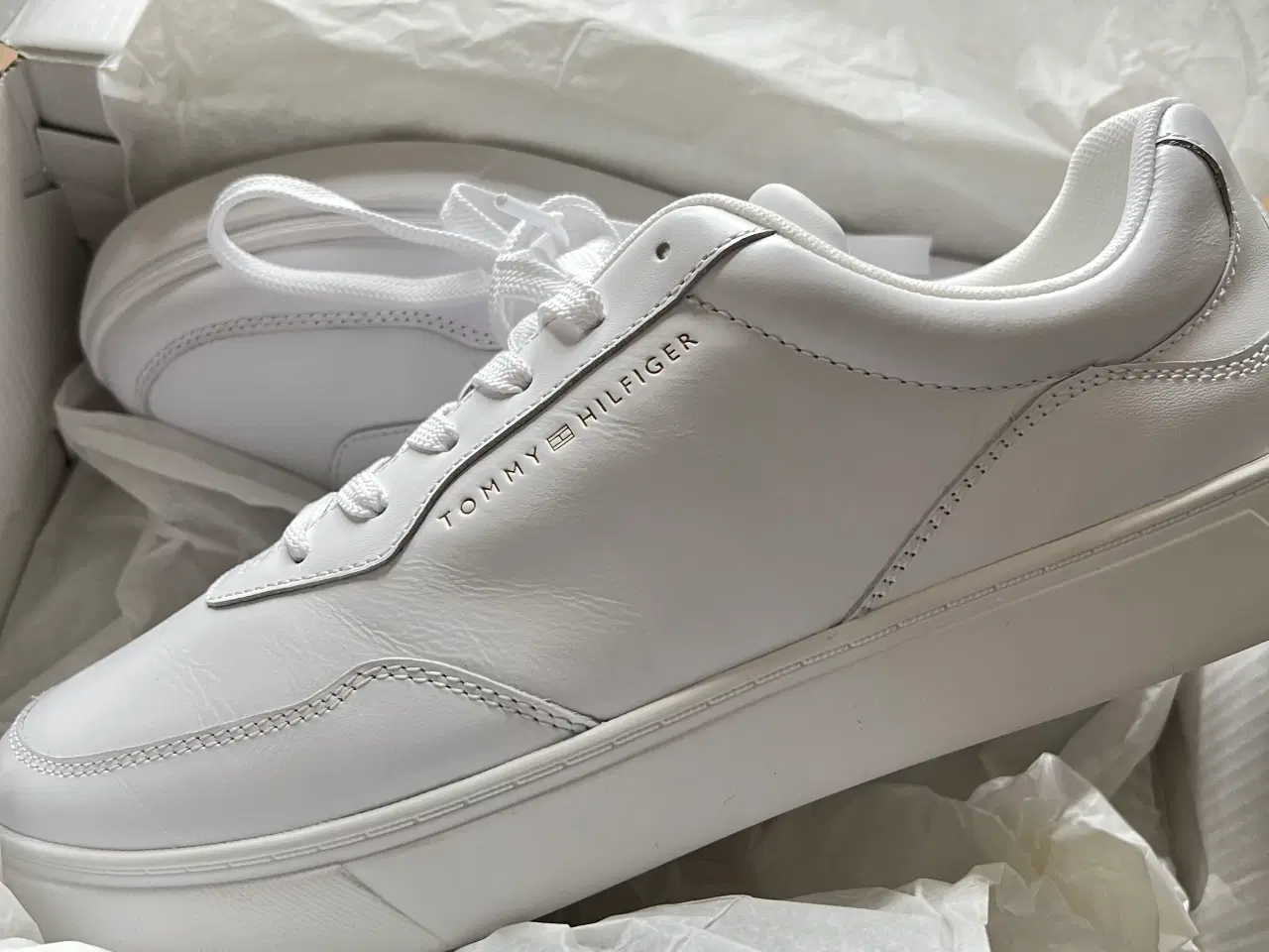 Billede 1 - Tommy Sneakers str 41 nye. 