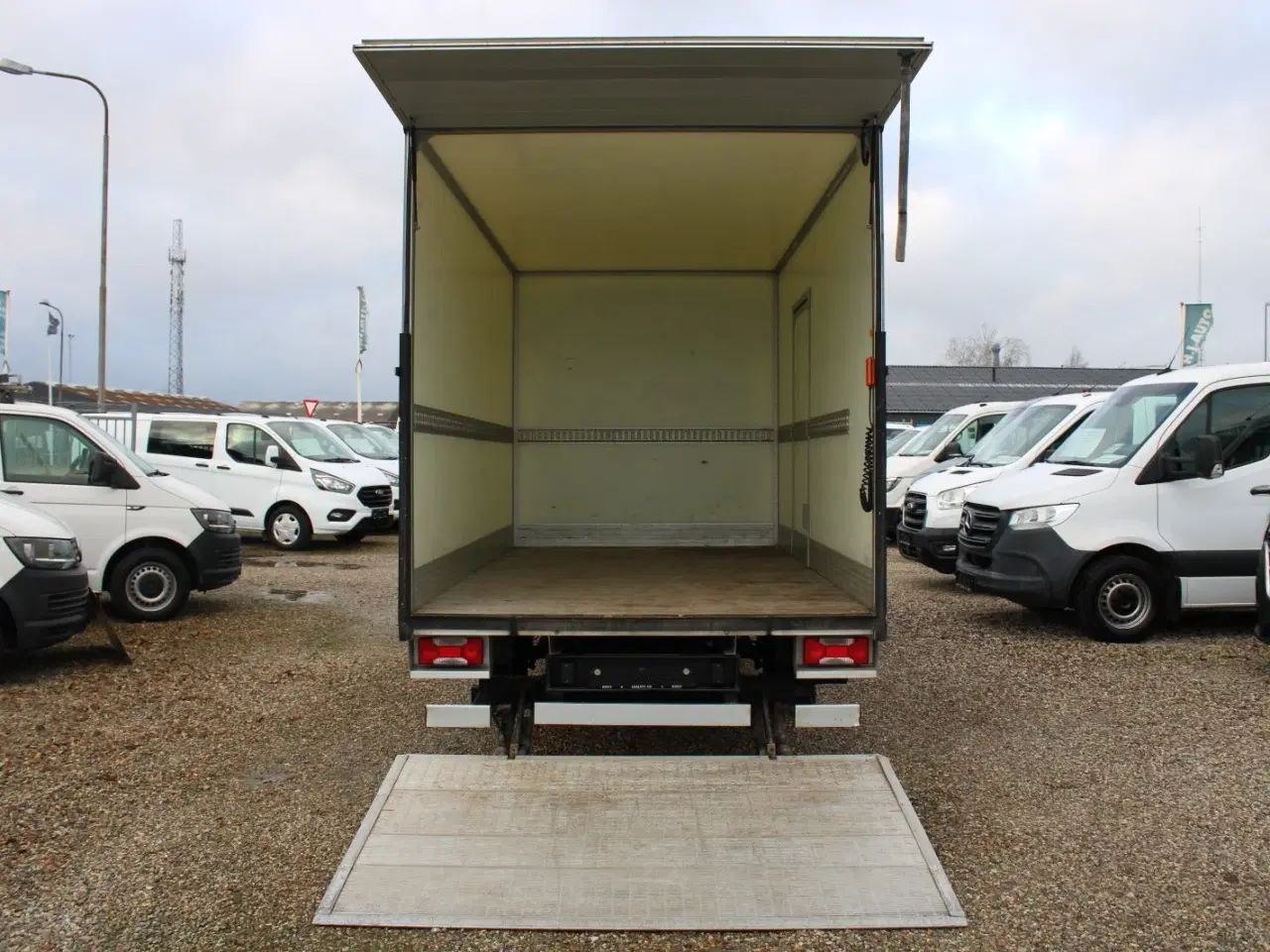 Billede 8 - Iveco Daily 2,3 35S14 Alukasse m/lift AG8