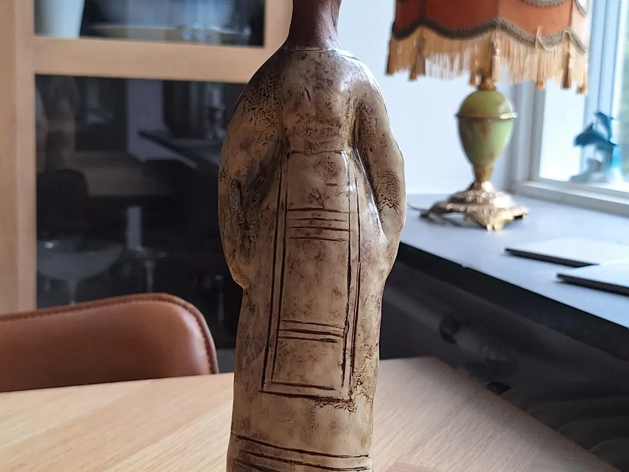 Billede 1 - Keramik figur slank kvinde 