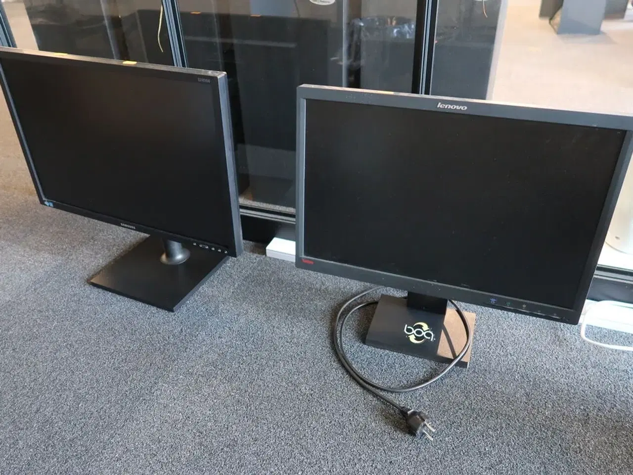Billede 1 - 2 stk. 24" skærme LENOVO / SAMSUNG