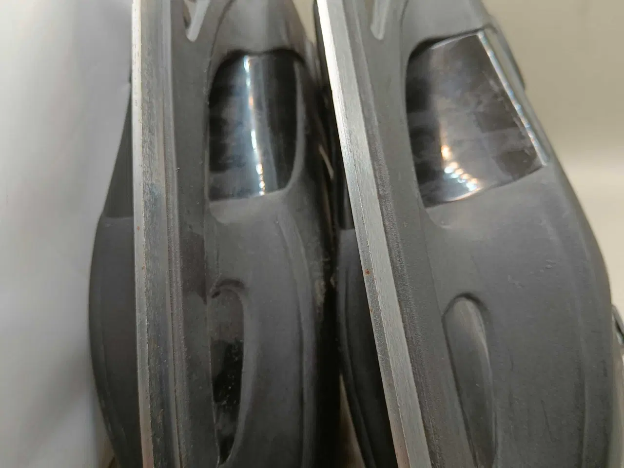 Billede 10 - Ishockey skøjter normalt 45str