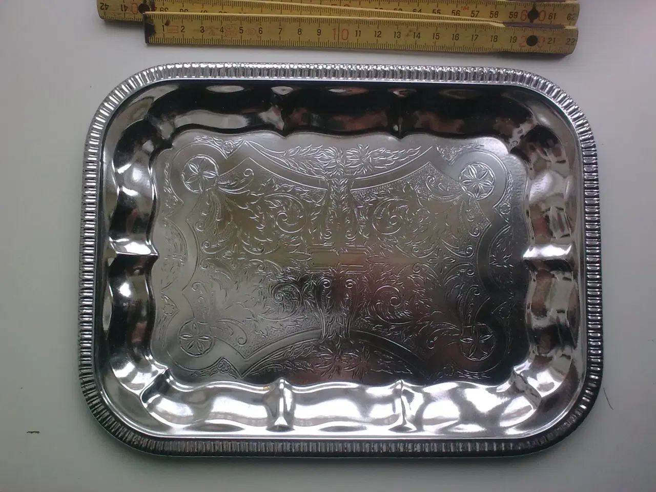 Billede 8 - Katte bakke m slikskål: plast, metal el. porcelæn