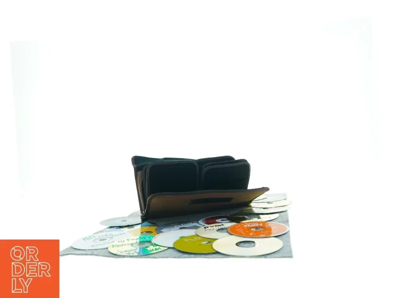 Billede 2 - Cd holder + cder