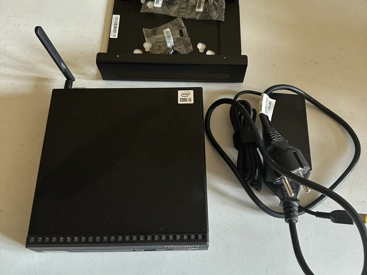 Billede 1 - Lenovo ThinkCentre M70Q