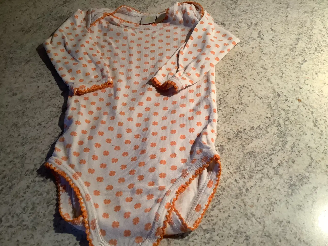 Billede 6 - Helt nye 6 body str. 68 pige ( Noa Noa og Name it)