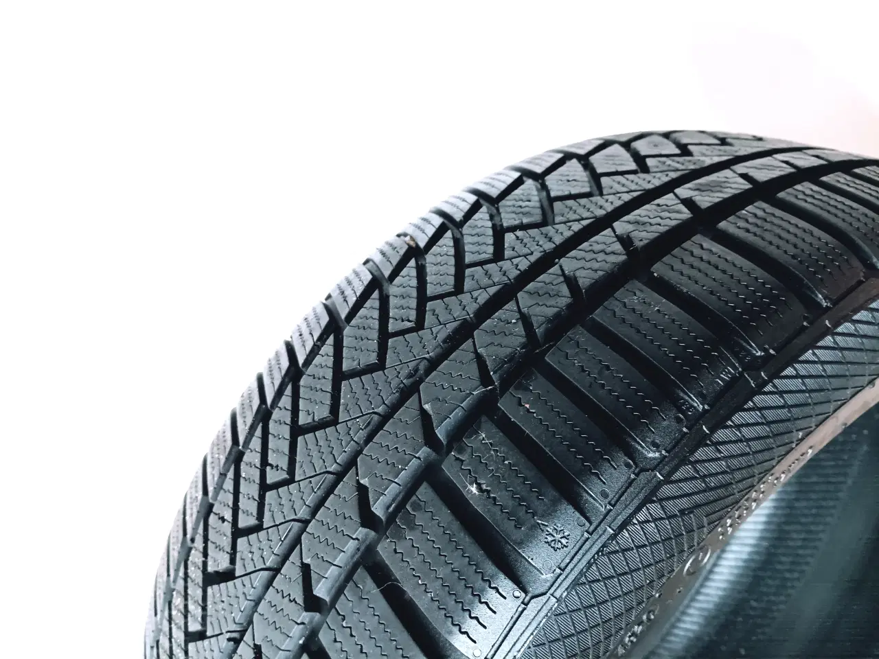 Billede 2 - vinterdæk - 225/45R18 95V Continental (4 stk)