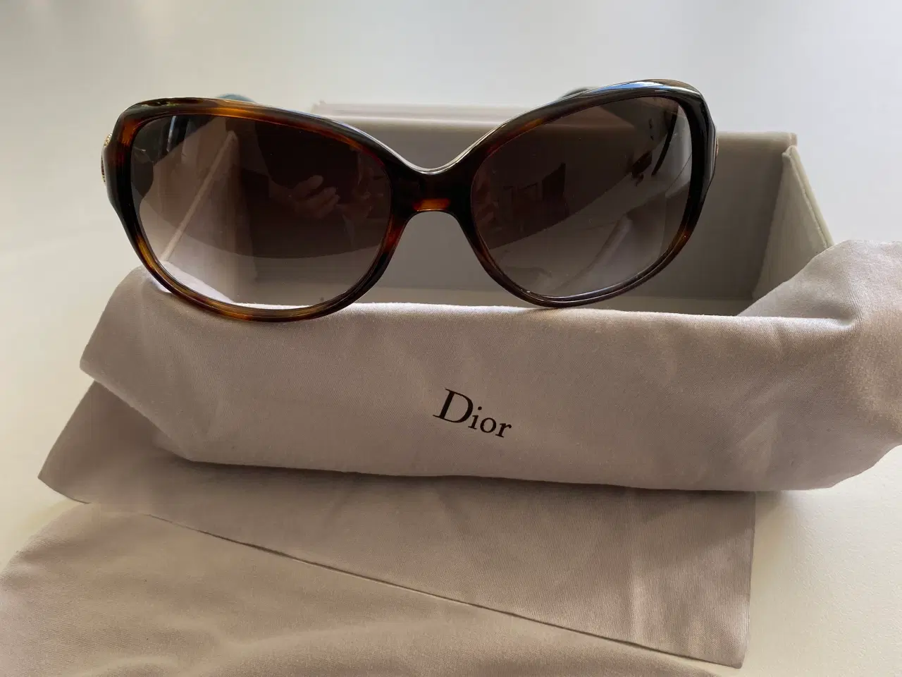 Billede 5 - Dior dame solbriller