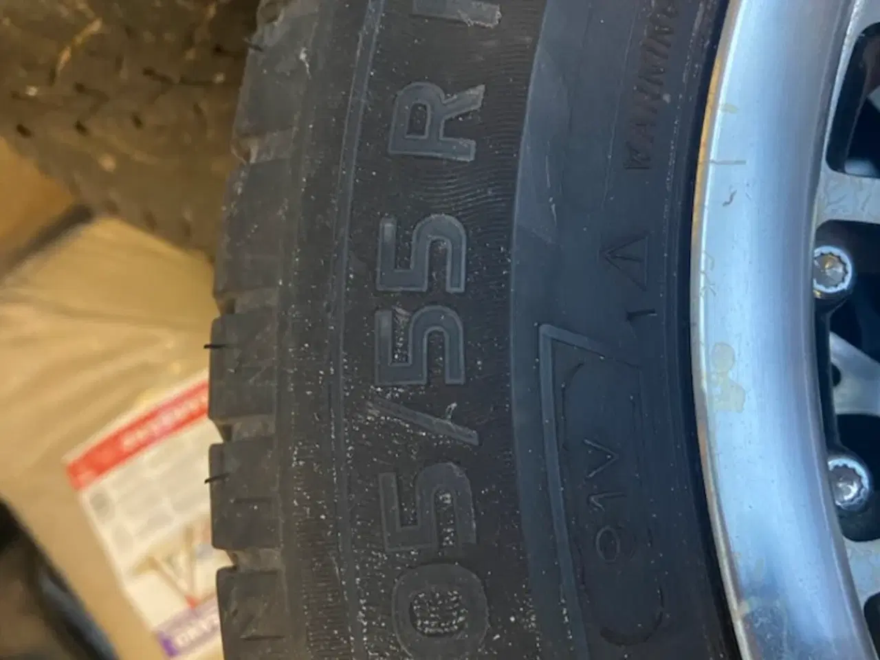 Billede 8 - 4 Michelin sommer dæk med flotte fælge og kapsler 