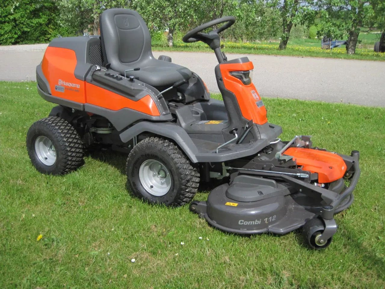 Billede 2 - Husqvarna 419 TsX awd 112 cm - som ny