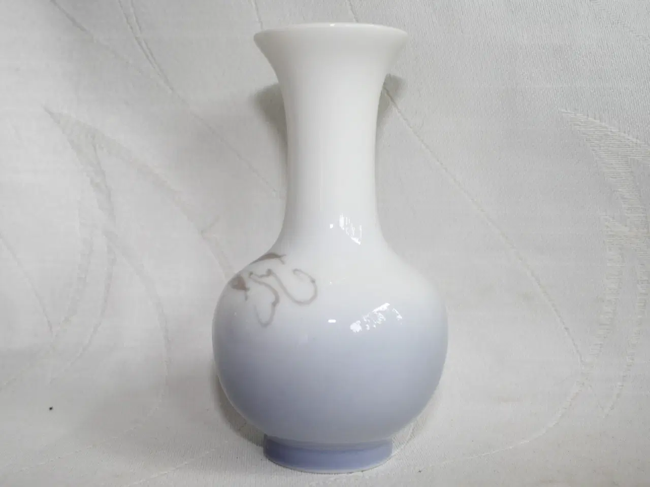 Billede 11 - Vase med blå snerler fra Royal Copenhagen