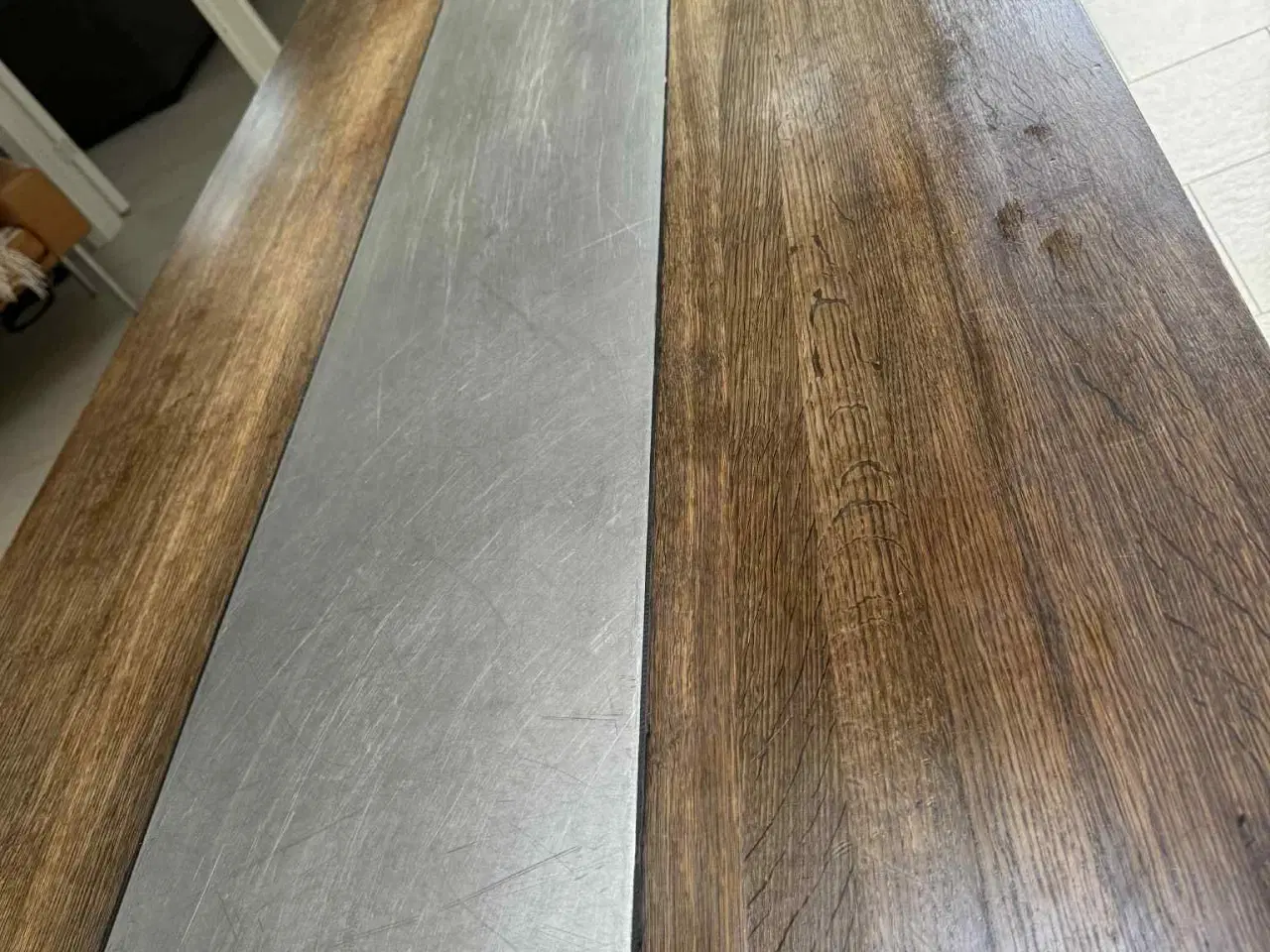 Billede 4 - Spisebord i røget eg