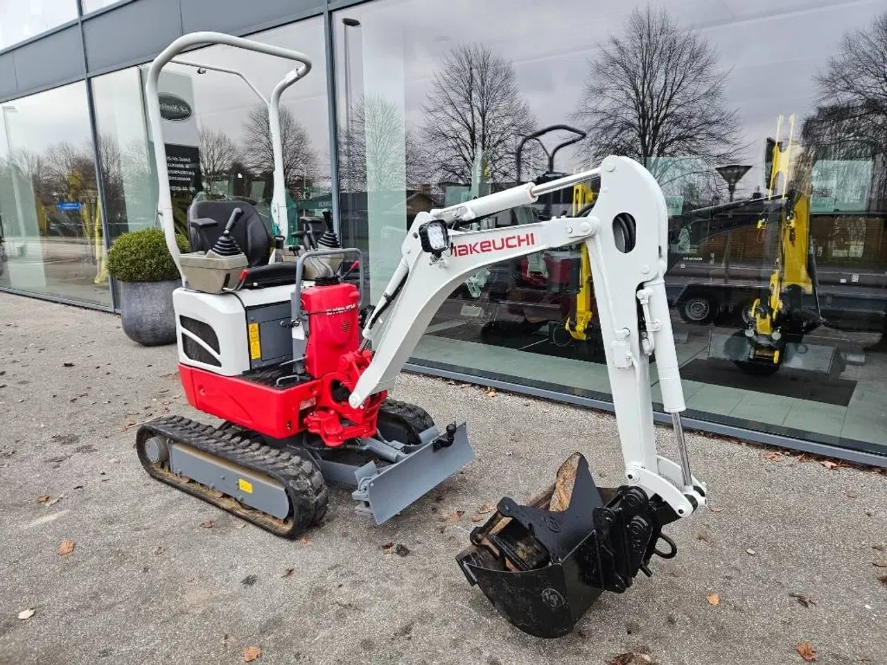 Billede 1 - Takeuchi TB 210 R