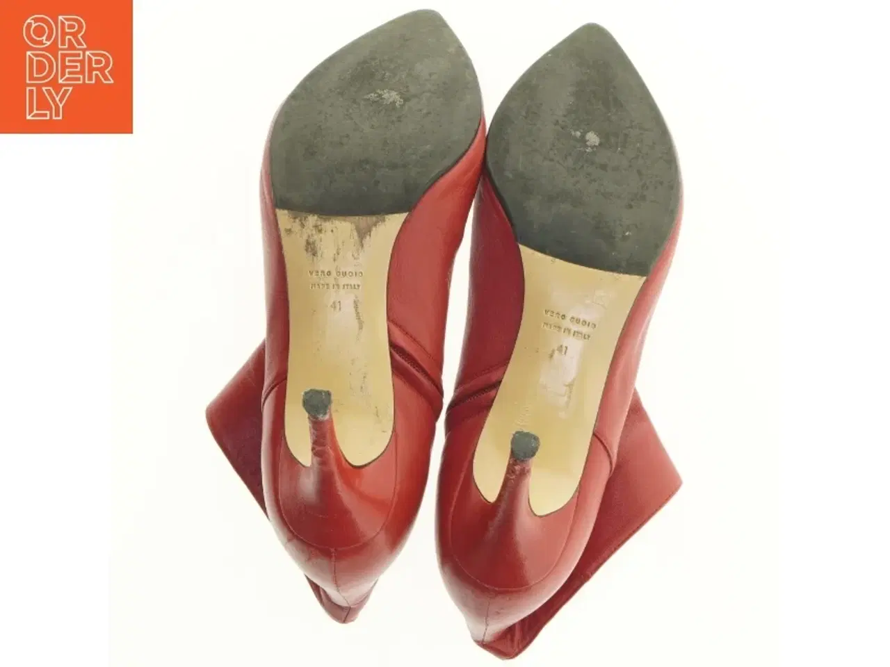 Billede 12 - Str. 41 Roccamore. Røde læderpumps fra Roccamore (str. 41)