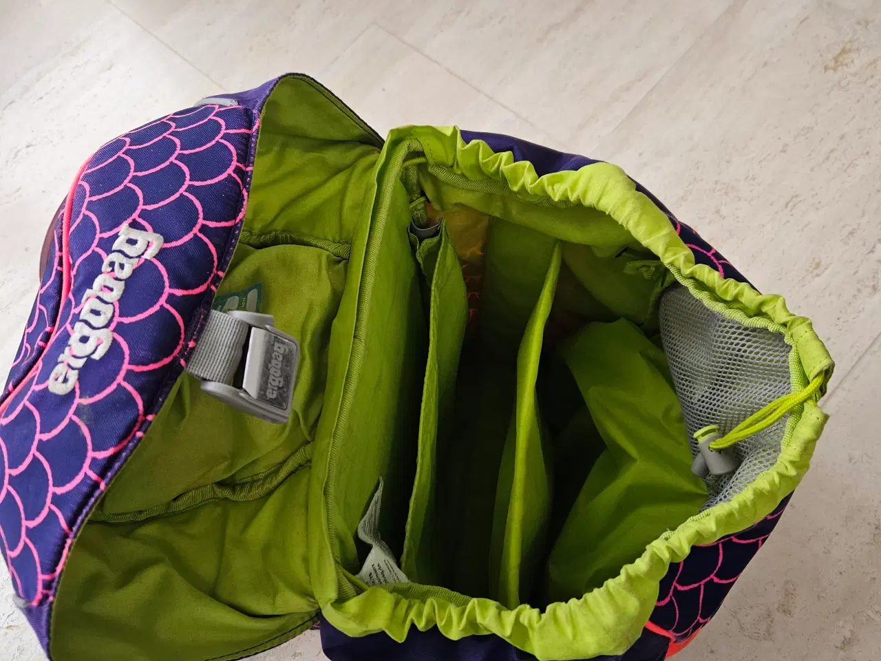 Billede 3 - Skoletaske ergobag - pæn, nyvasket