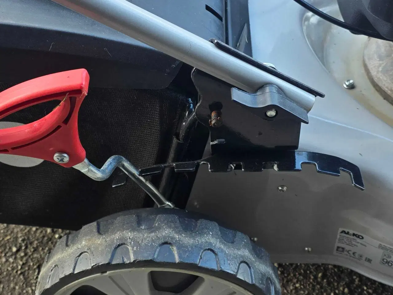 Billede 7 - Plæneklipper virker perfekt også selvkørende 