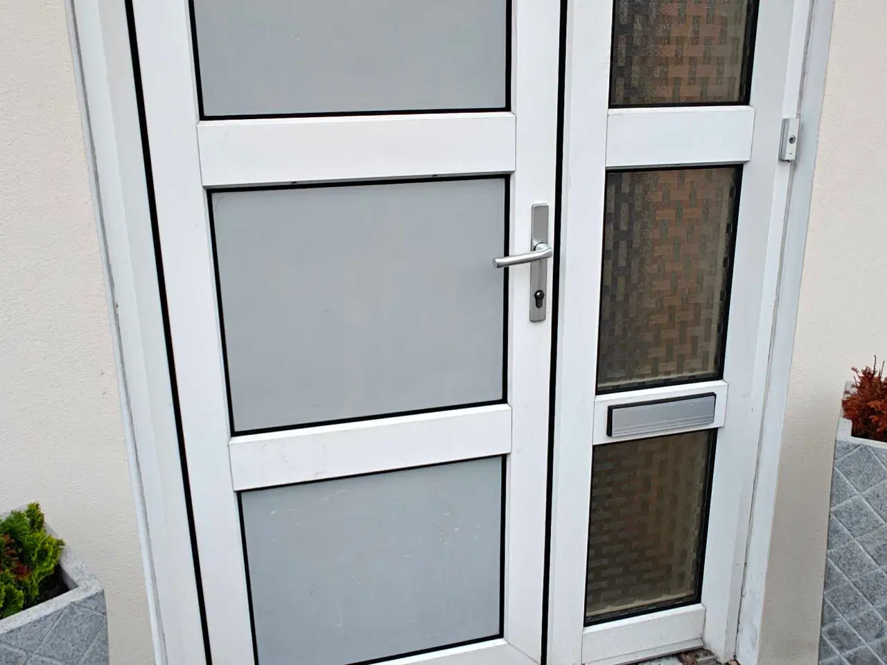 Billede 1 - Hvidbjerg hoveddør 