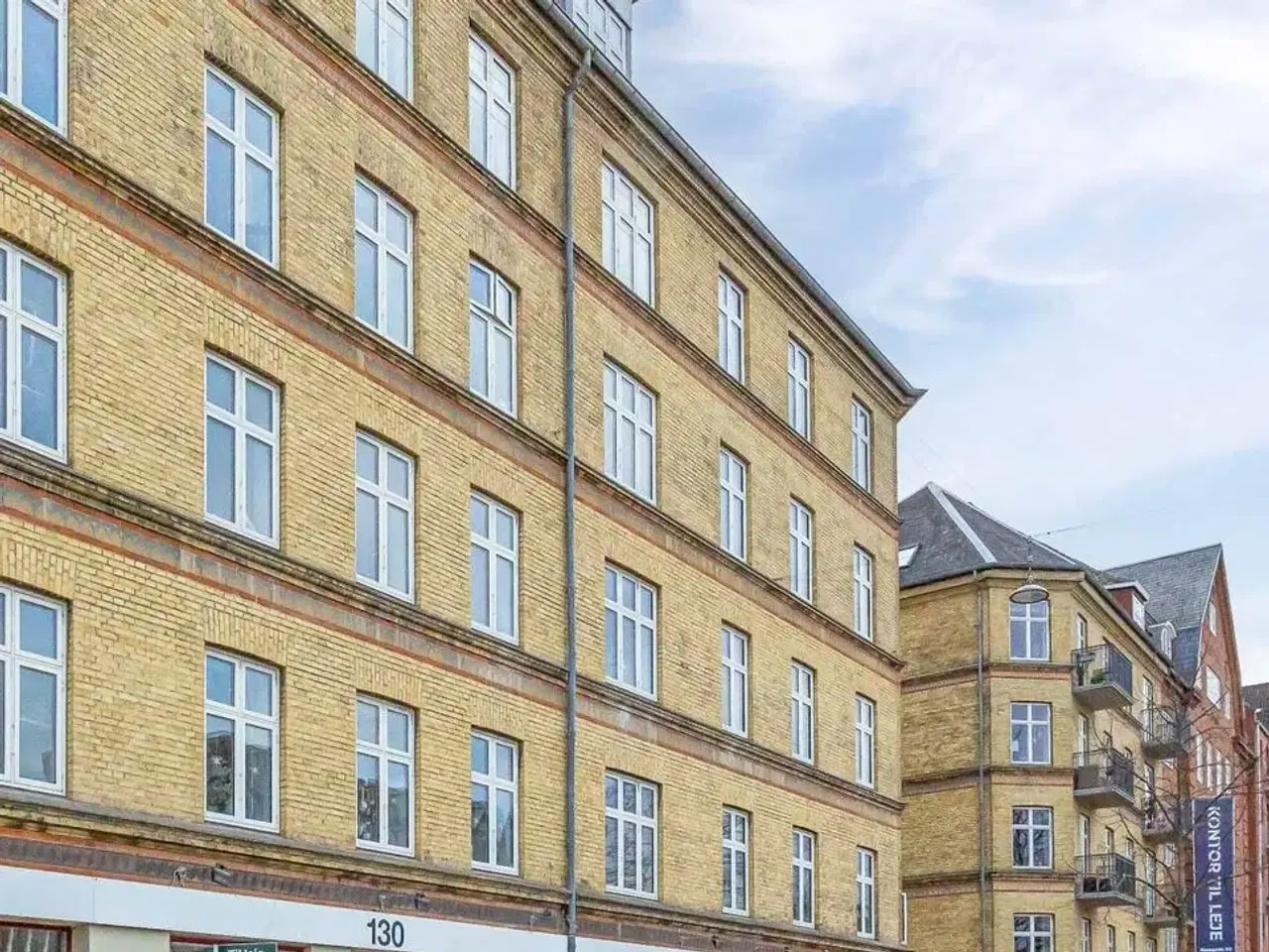 Billede 15 - Flot og indbydende butik på Trianglen - samlet areal på 166 m²