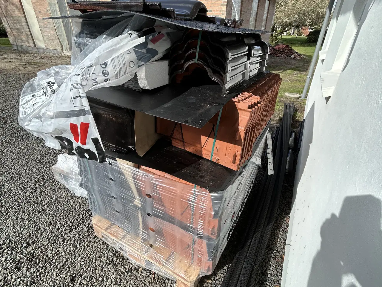 Billede 1 - Rubin falstagsten sort glaseret