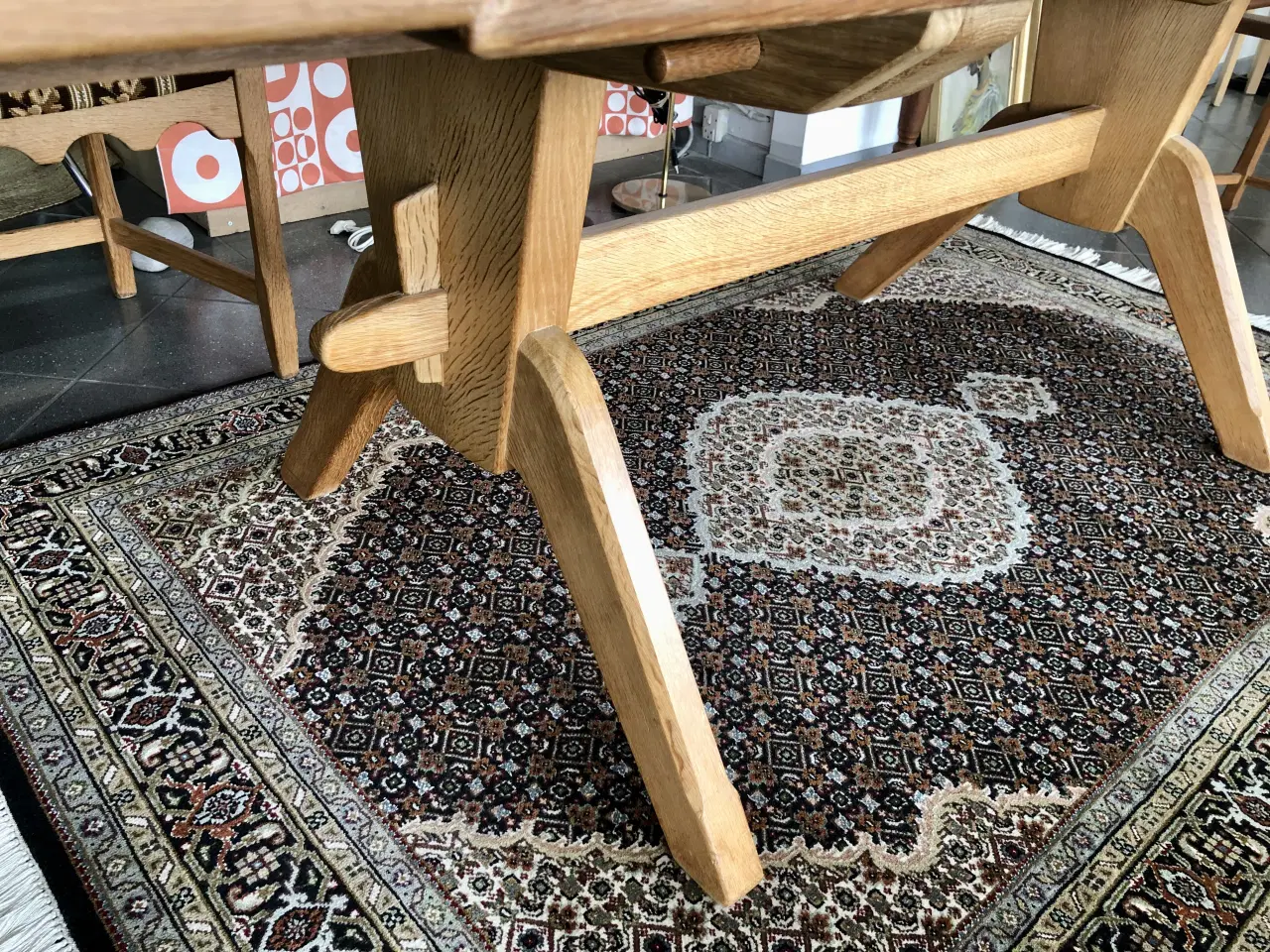 Billede 3 - Henning Kjærnulf bord.