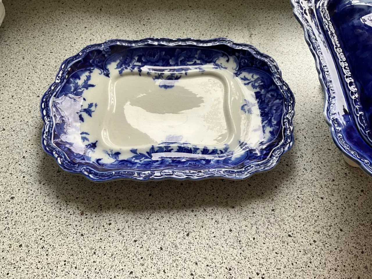 Billede 7 - Royal Wedgwood suppeterrin med underskål