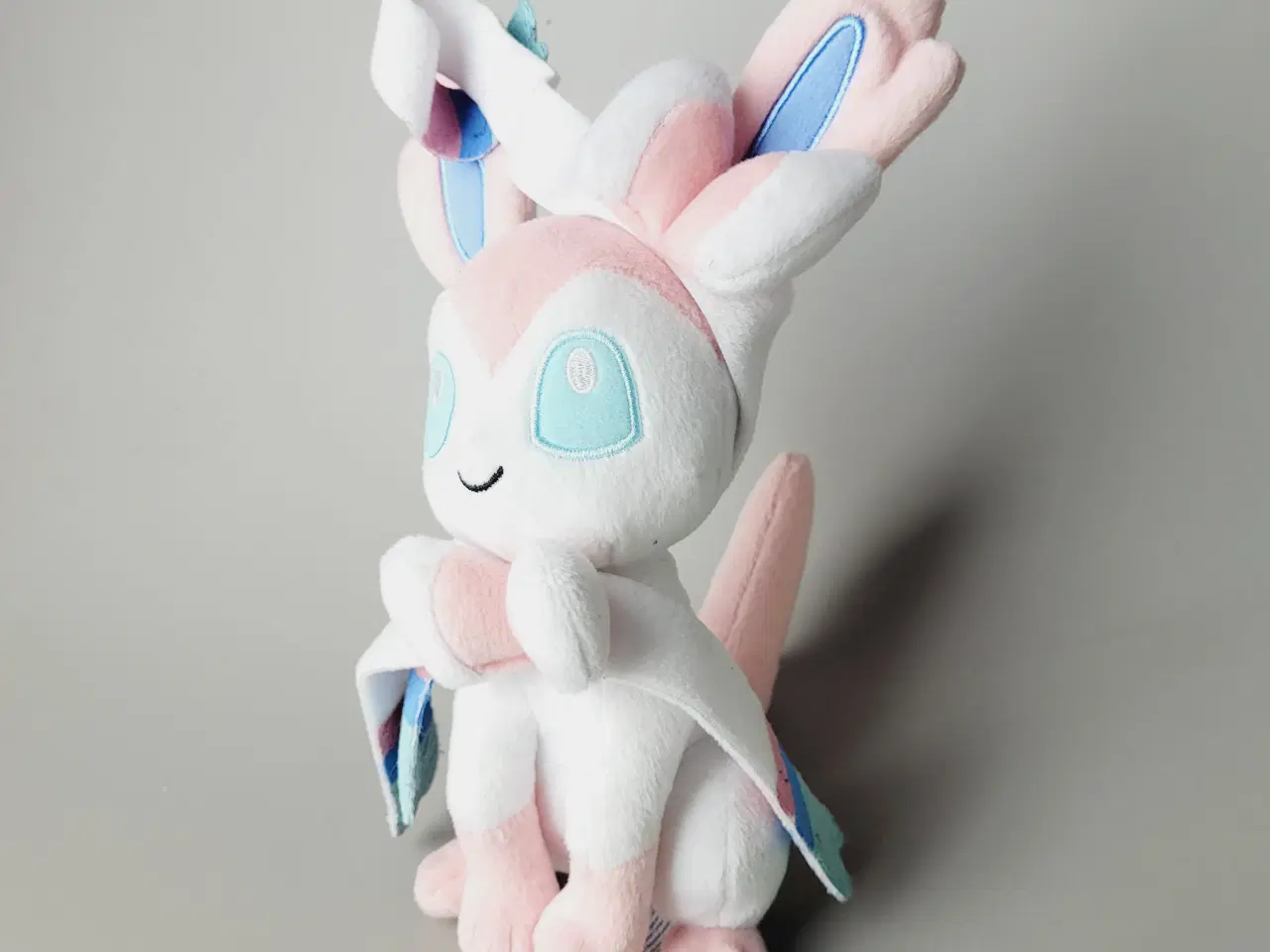 Billede 3 - ⭐️· Sylveon plysdyr fra Pokémon