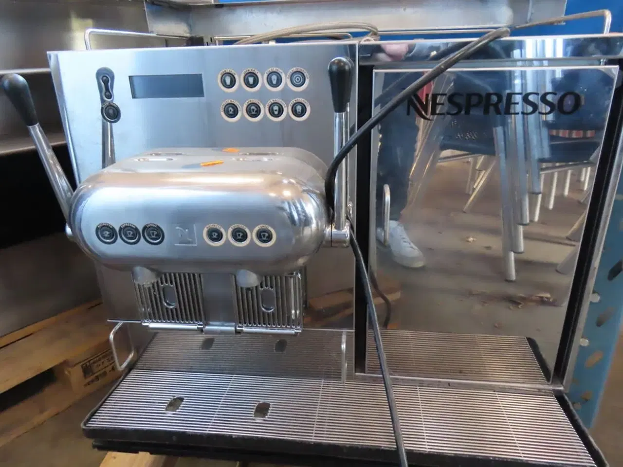 Billede 1 - Kaffemaskine - NESPRESSO AQUILA 220