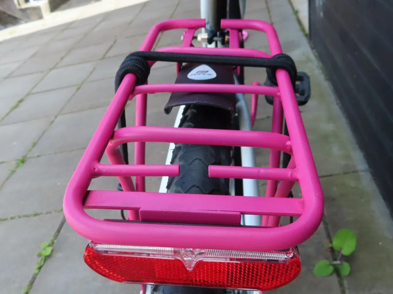 Billede 6 - Super flot totalt renoveret pigecykel 24 tommer