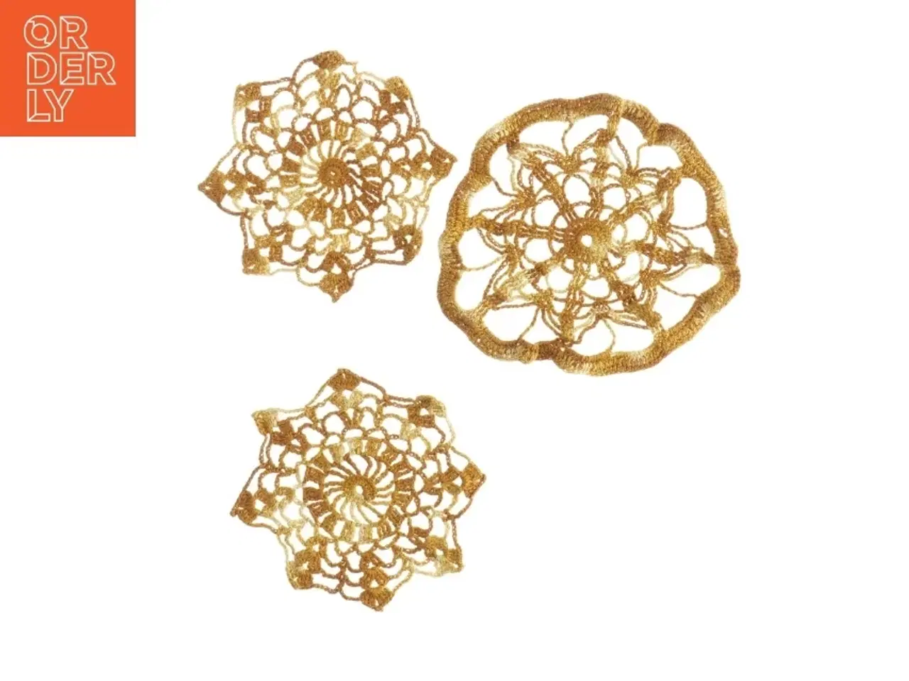 Billede 1 - Hæklede mellemlægsservietter (str. Ø 14 og 11 cm)