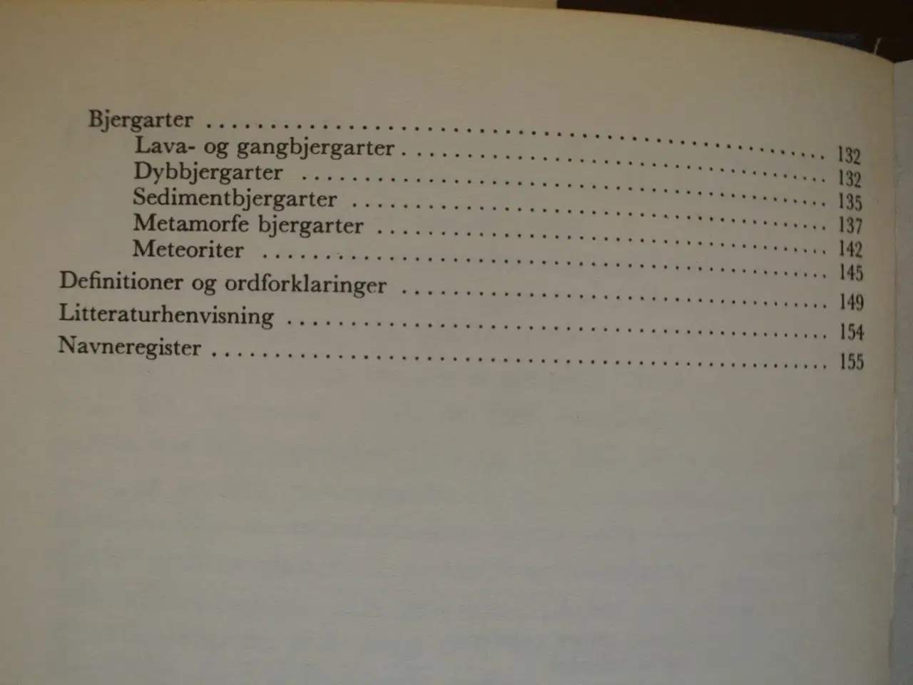 Billede 3 - sten i farver, af karen callisen og helge gry, emn