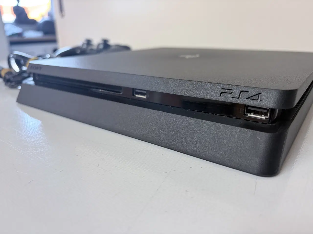 Billede 2 - Playstation 4 1TB slim model 
