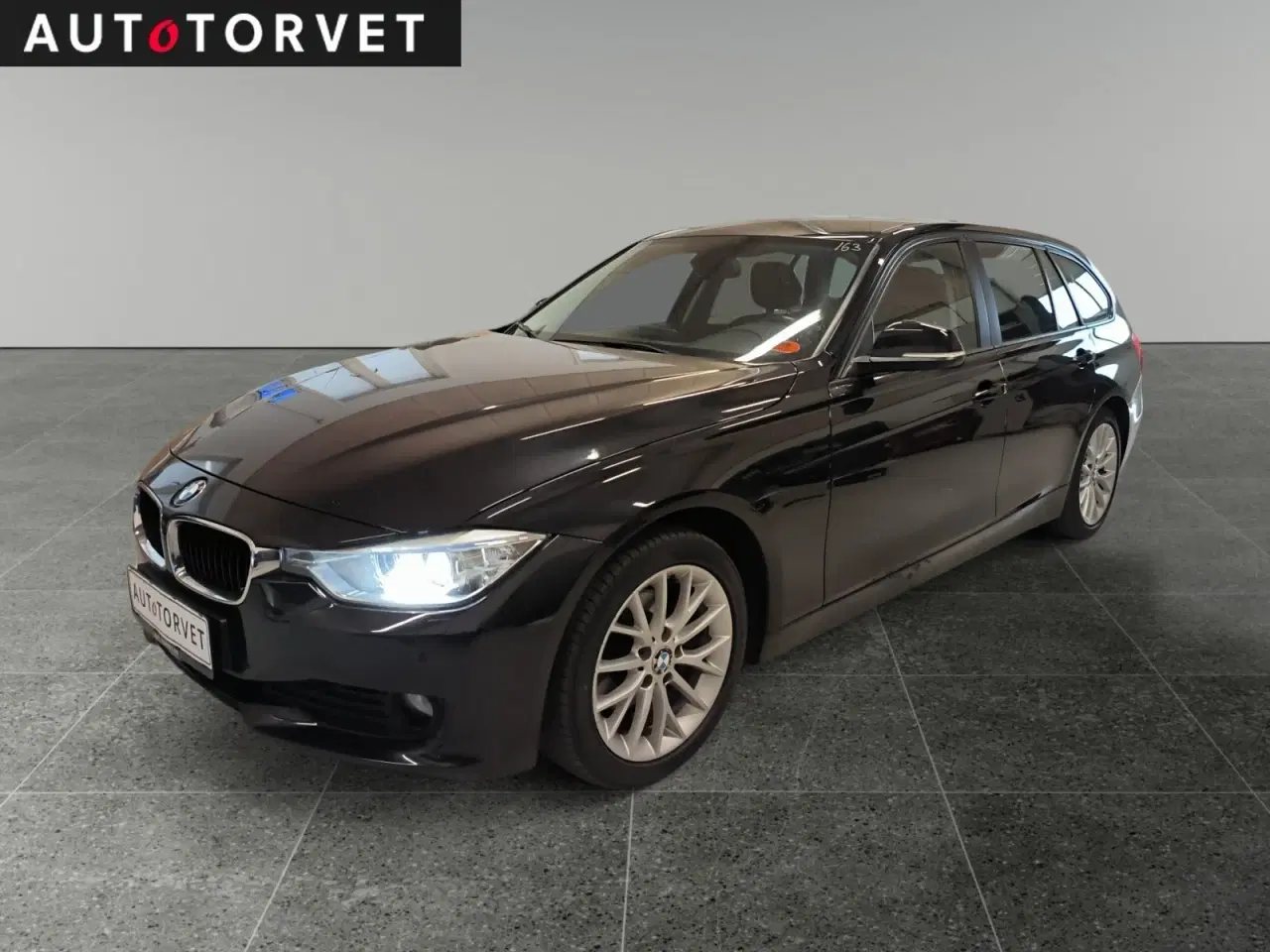 Billede 1 - BMW 318d 2,0 Touring aut.