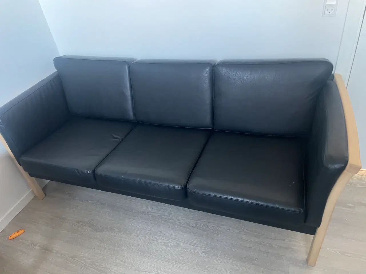 Billede 2 - Sofa i læder