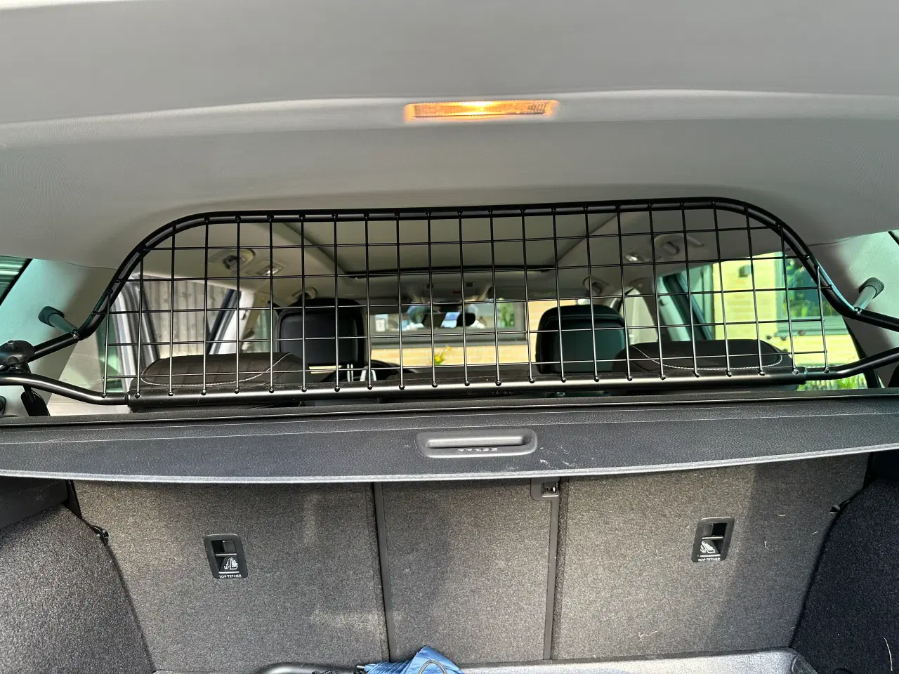 Billede 2 - VW Passat hundegitter