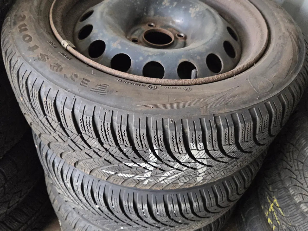 Billede 1 - Fælge med dæk