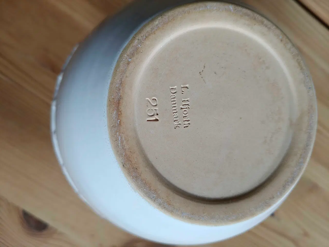 Billede 4 - L Hjorth Keramik vase