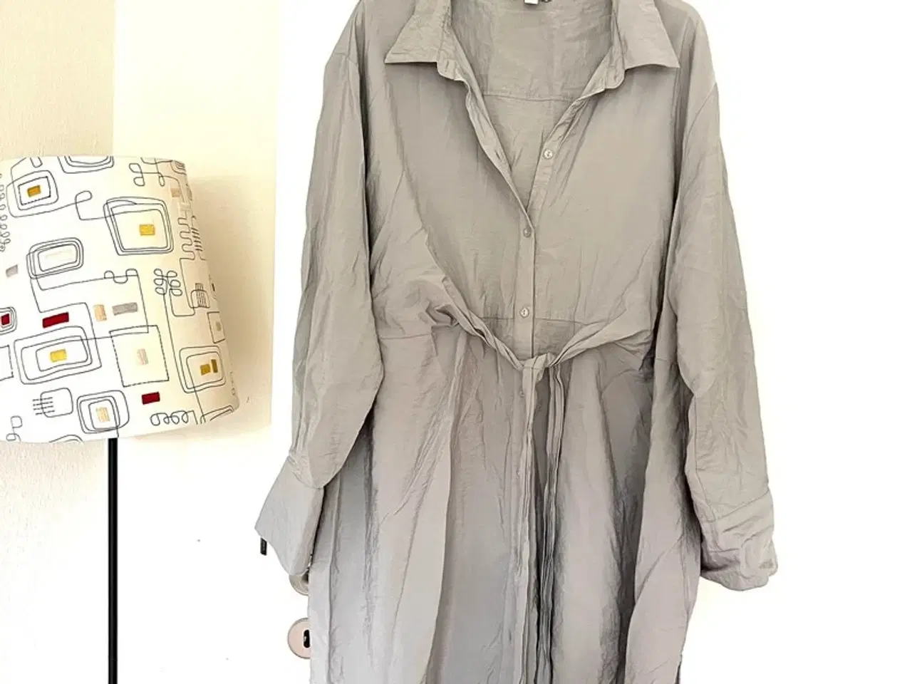 Billede 1 - H&M Mama grå ventetunika. Str XXL