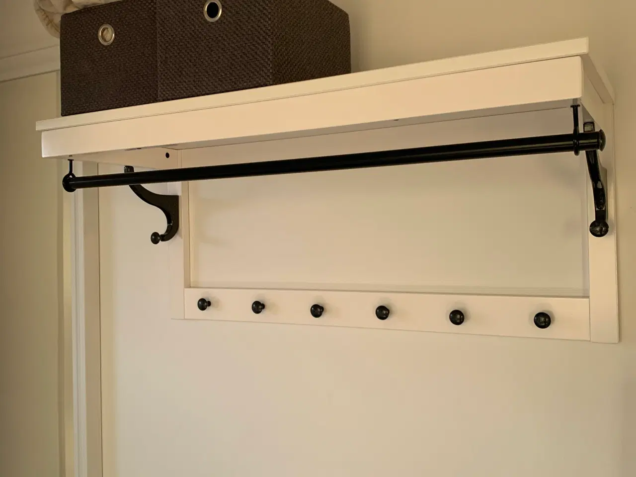 Billede 6 - Ikea Hemnes entresæt i hvid.