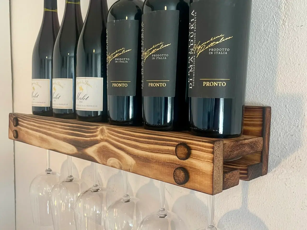 Billede 2 - Vinhylde af træ