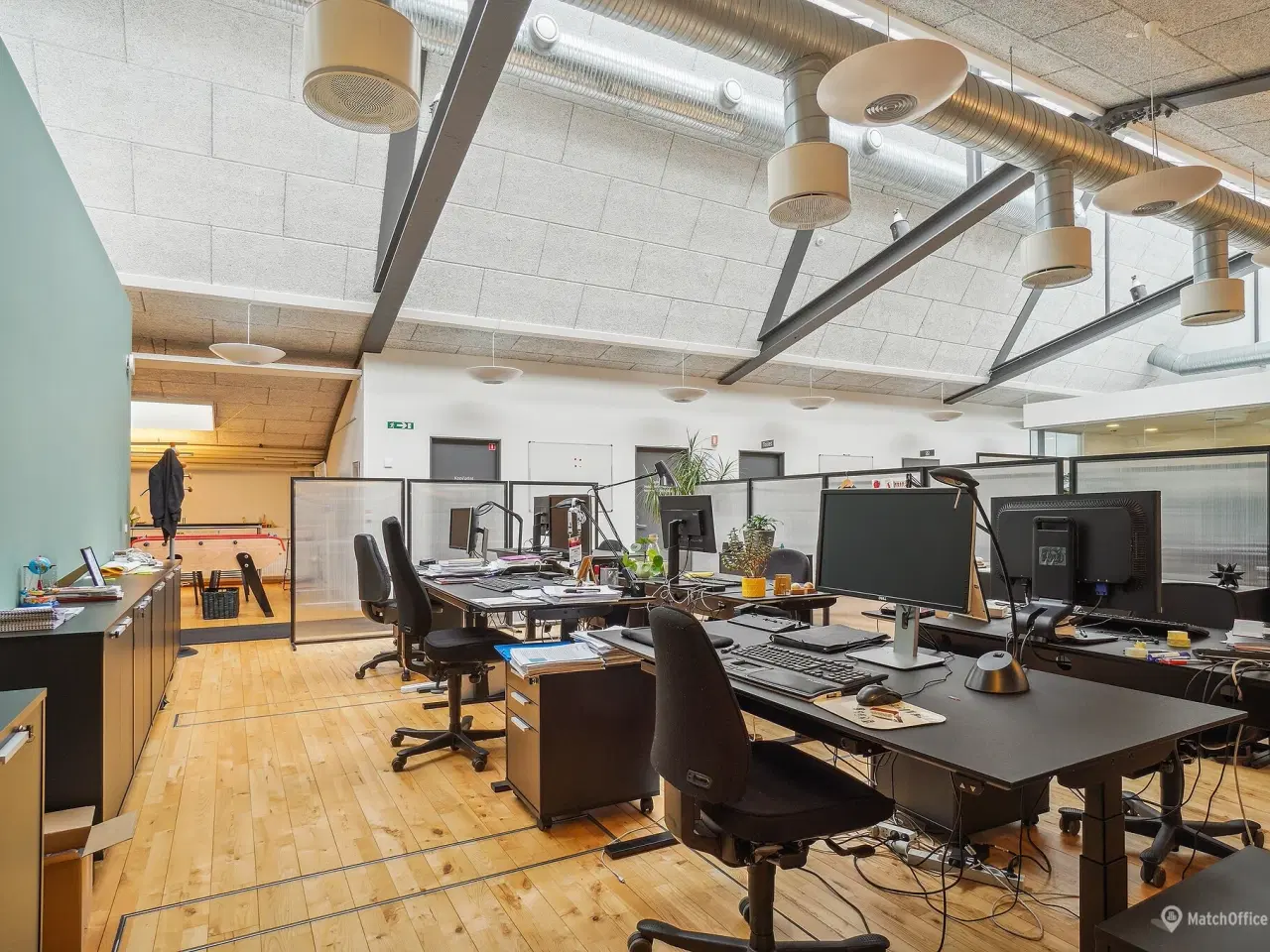 Billede 9 - Indbydende lejemål med åbent kontormiljø