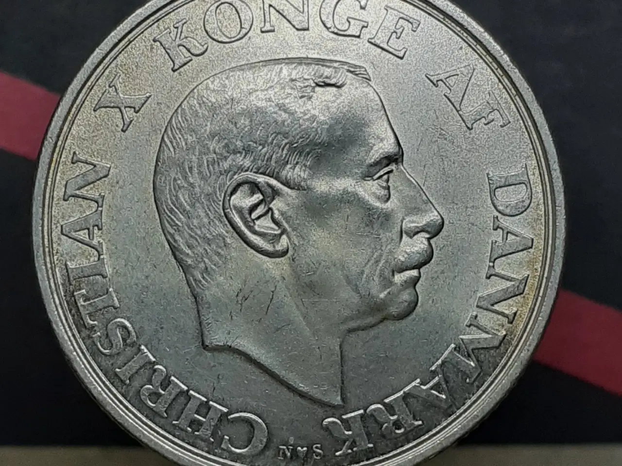 Billede 2 - 2 kr 1945 erindringsmønt, sølv