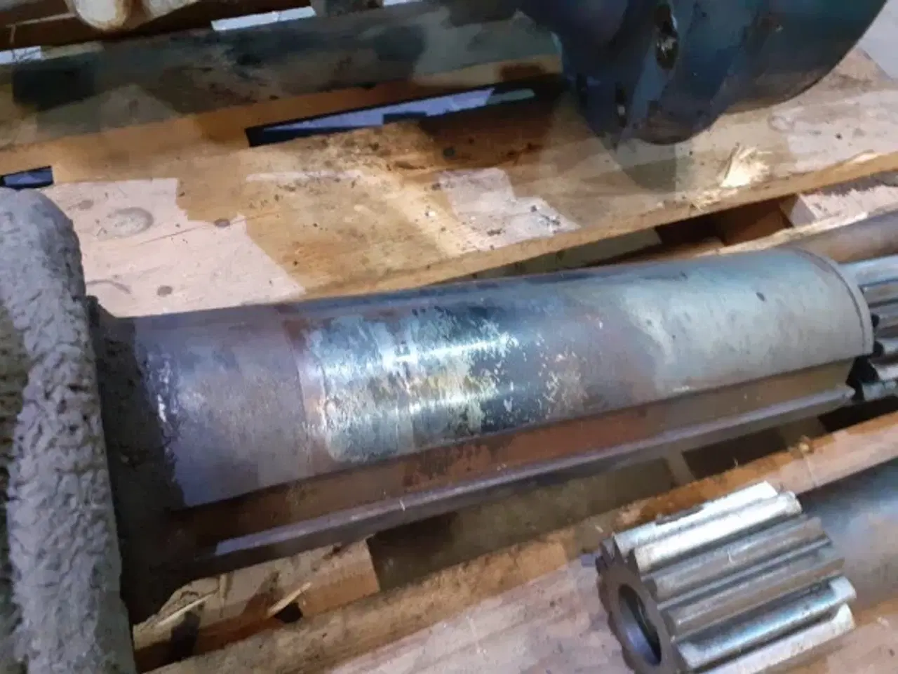 Billede 4 - New Holland TM 165 Lår