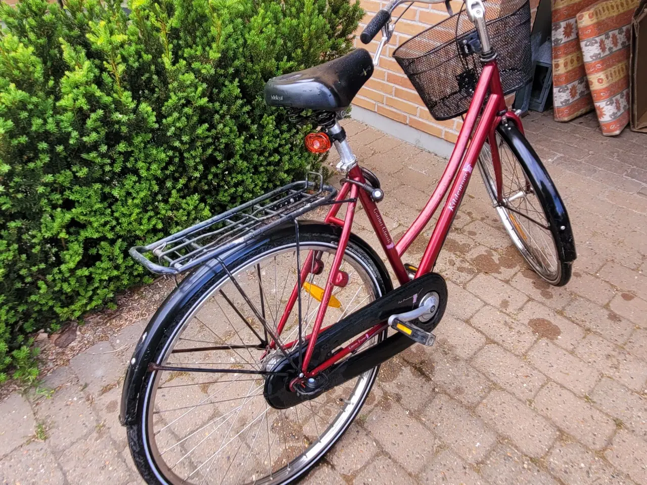 Billede 2 - Damecykel med fodbremse og 5 indvendige gear
